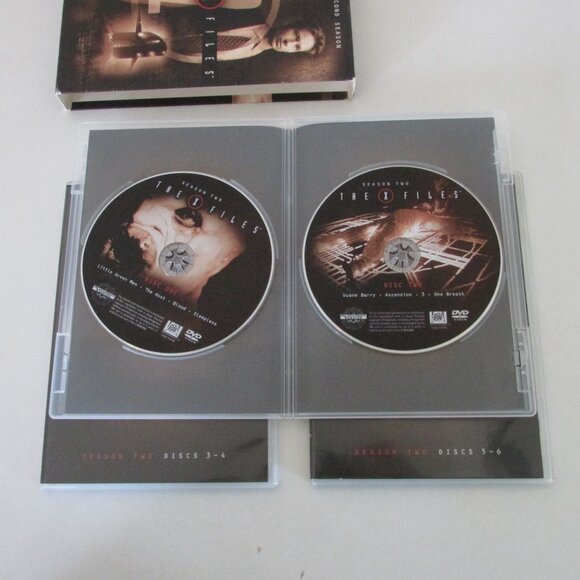 DVD The X Files Series 1, Series 2, Series 3 & Series 4 - Picture 8 of 16